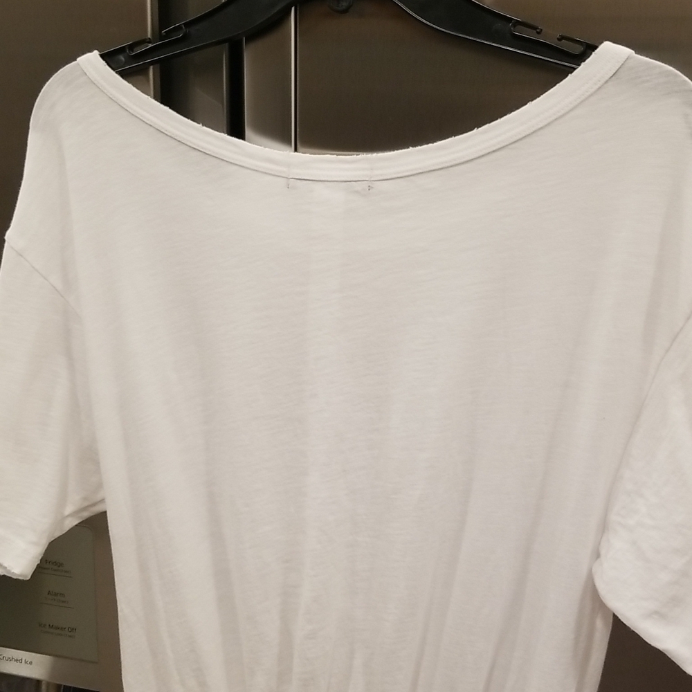 💕AVOCADO💕 Cloud Tee ~ Front Knot High Low Hem 100% Cotton White One Size NWT - Picture 4 of 7